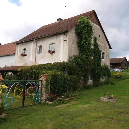 Statek Křížové pole Appartamento Vyšší Brod Esterno foto